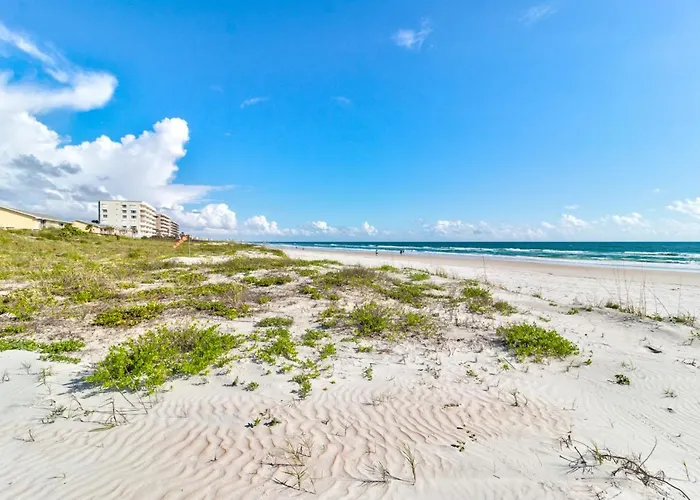 Green Palms Oceanfront 2 Bed Townhouse